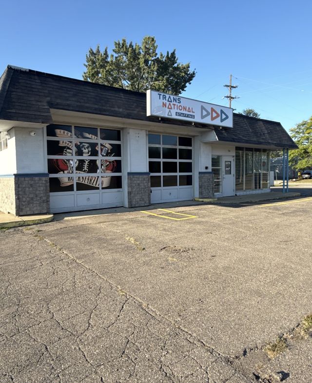Small commercial garage building