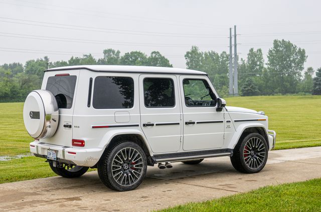 White Mercedes-Benz G-Class